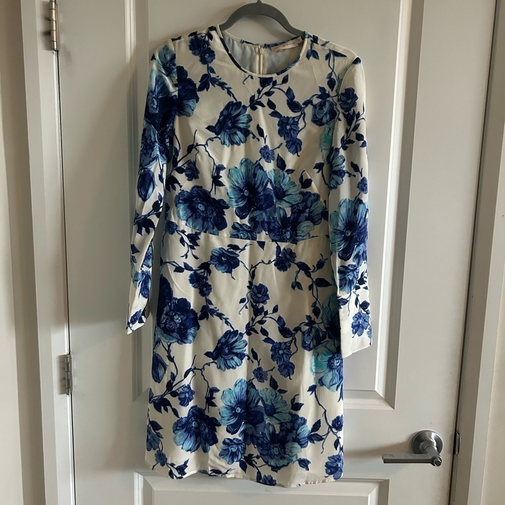 Tory Burch Giovanna Long Sleeve Floral Silk Dress - Picture 3 of 11